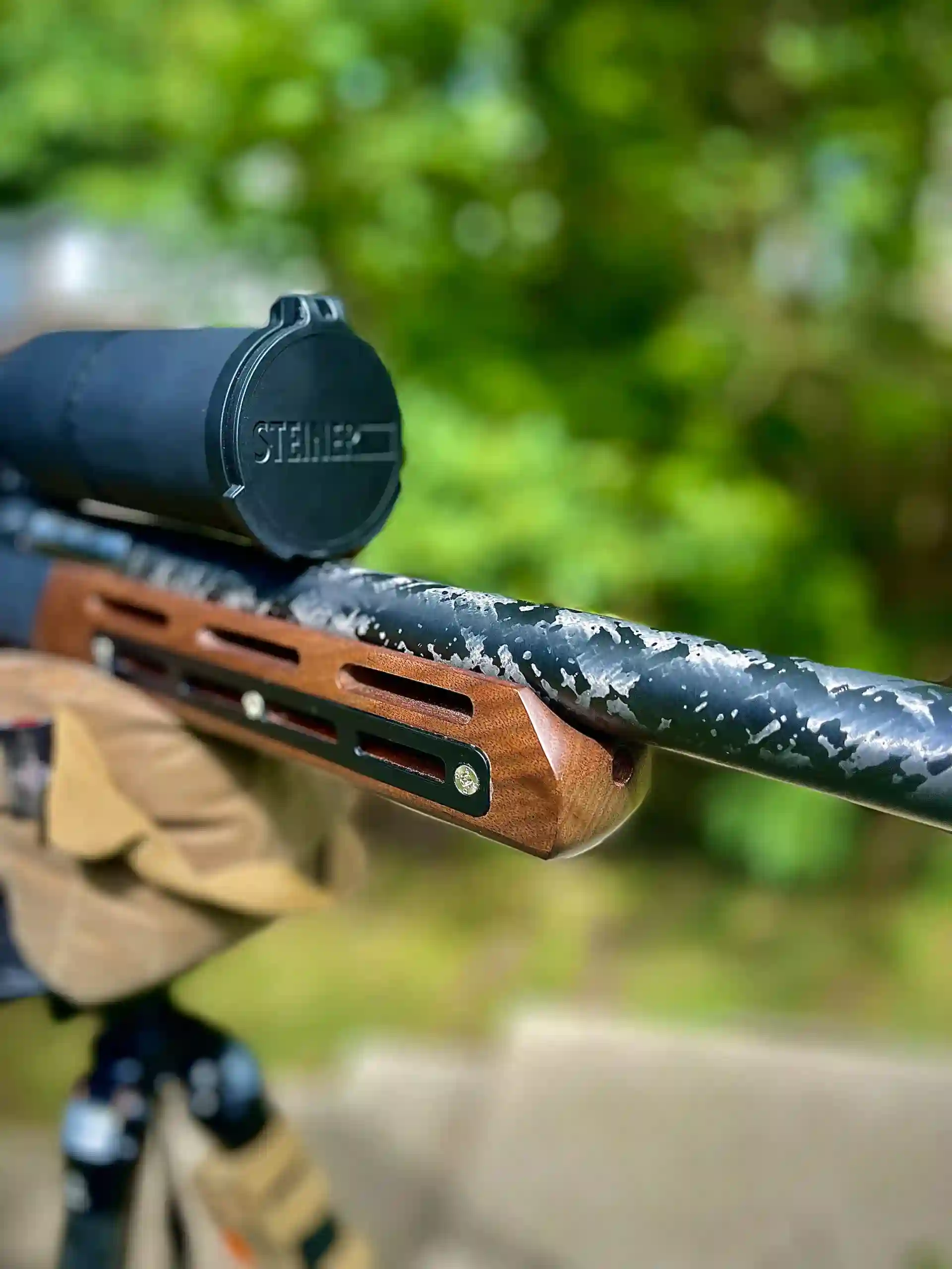 338 Lapua Proof Research Carbon Fiber Barrel in a Woox Furiousa Forend